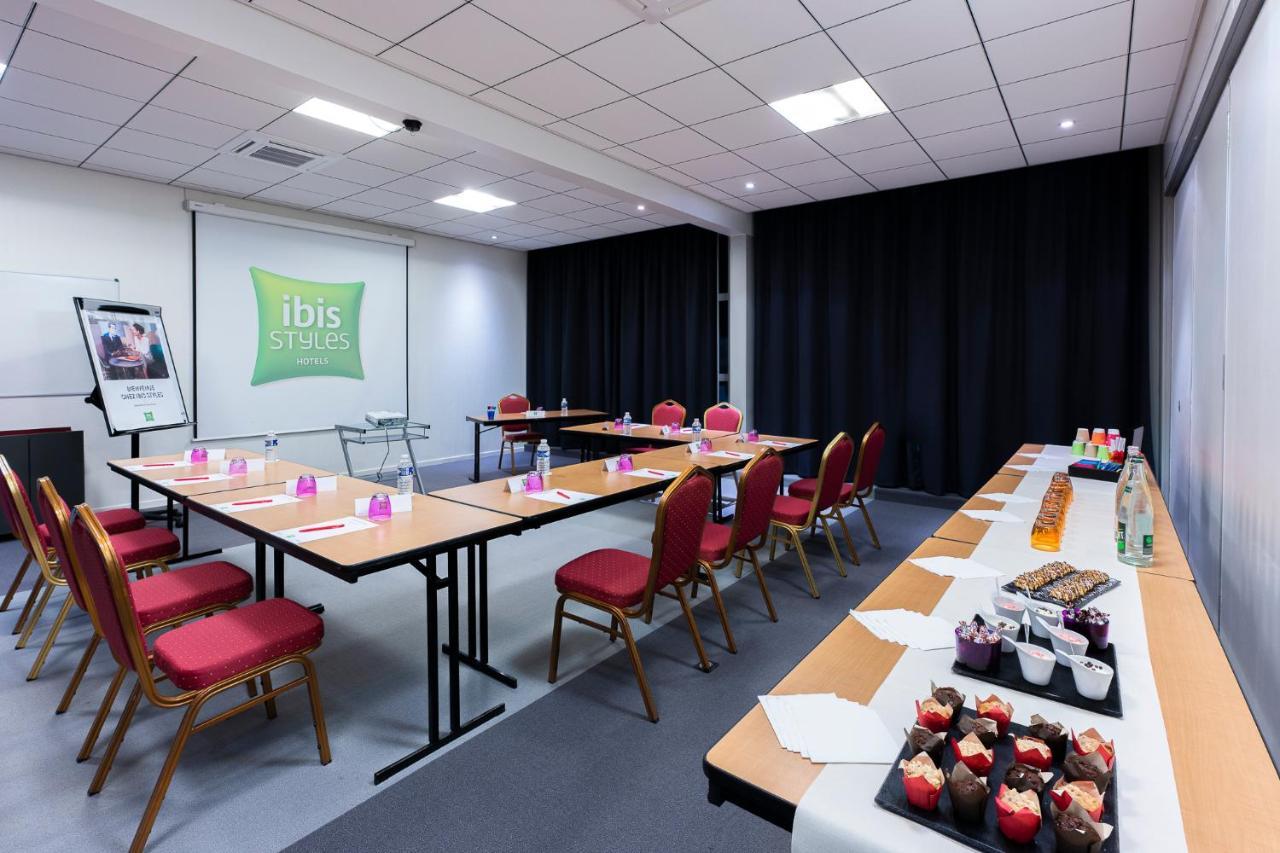 Отель Ibis Styles Бове Экстерьер фото