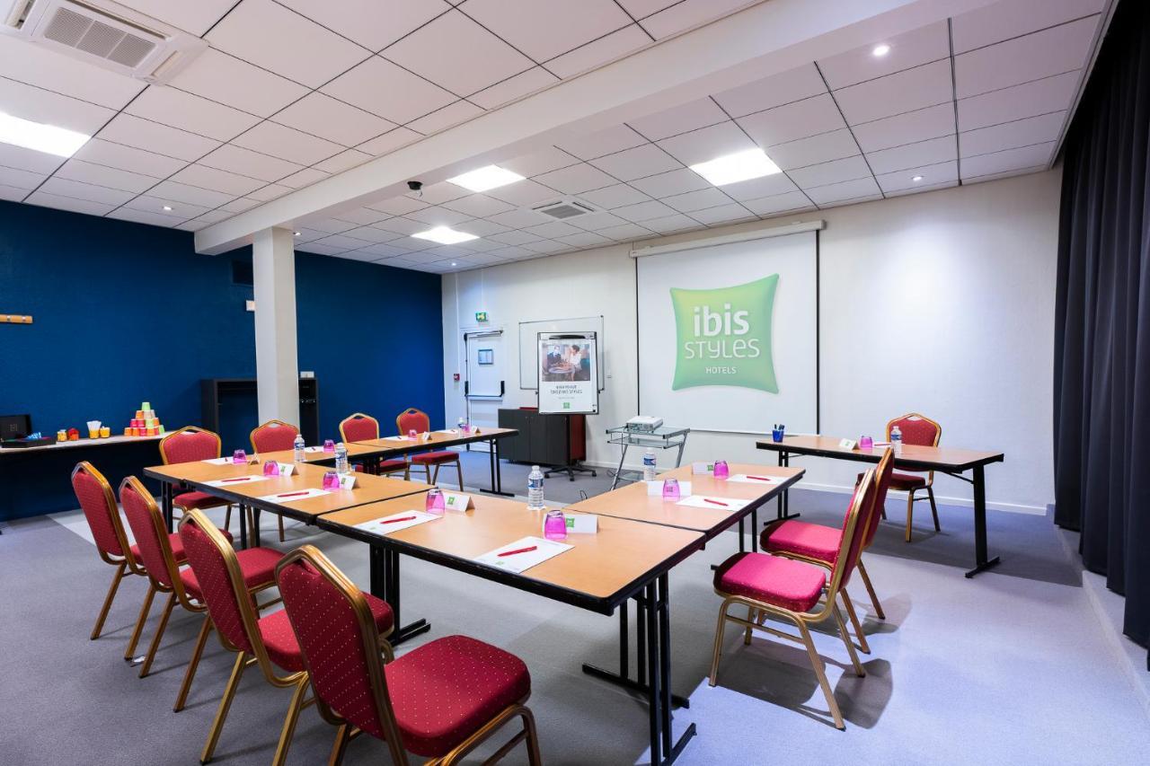 Отель Ibis Styles Бове Экстерьер фото